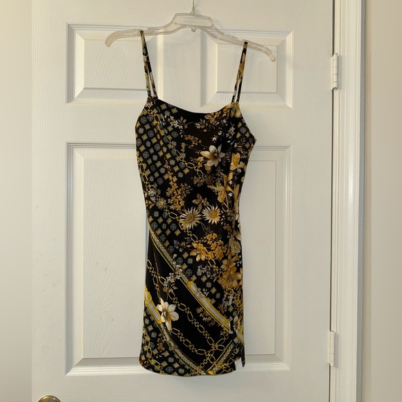 Princess Polly Black Printed Dress! - Picture 1 of 5